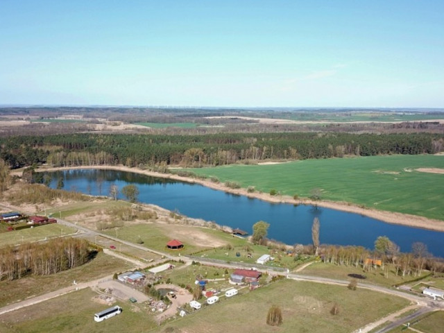 Na sprzedaż działka nad jeziorem Kłodowskim