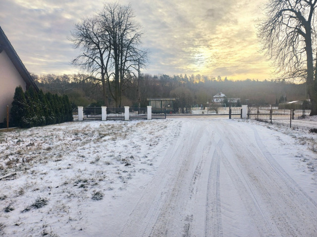 Zabudowana działka w Siedlicach